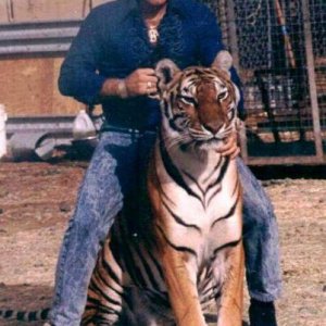 JOE SAVAGE AND HIS ANIMALS