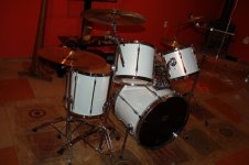 Drumset 001.jpg