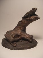 red eyed tree frog sculpture.jpg
