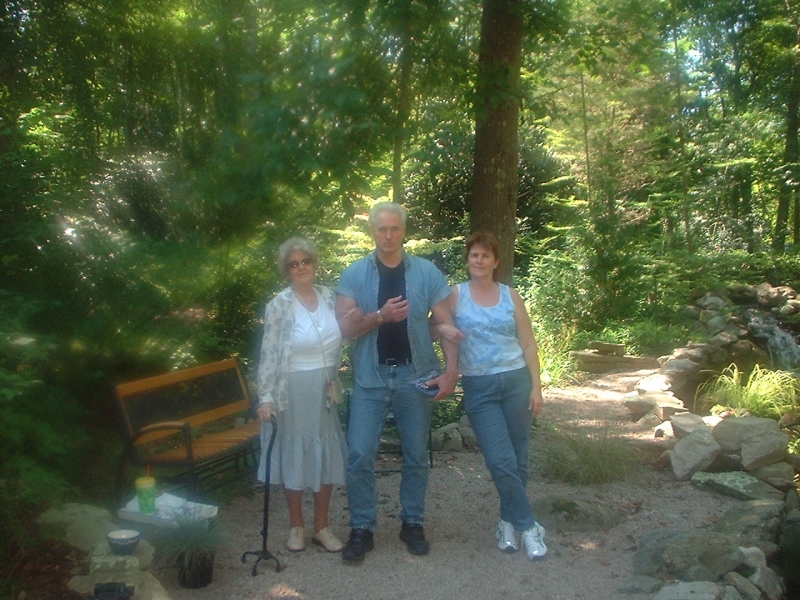 Mom,Brother,Me